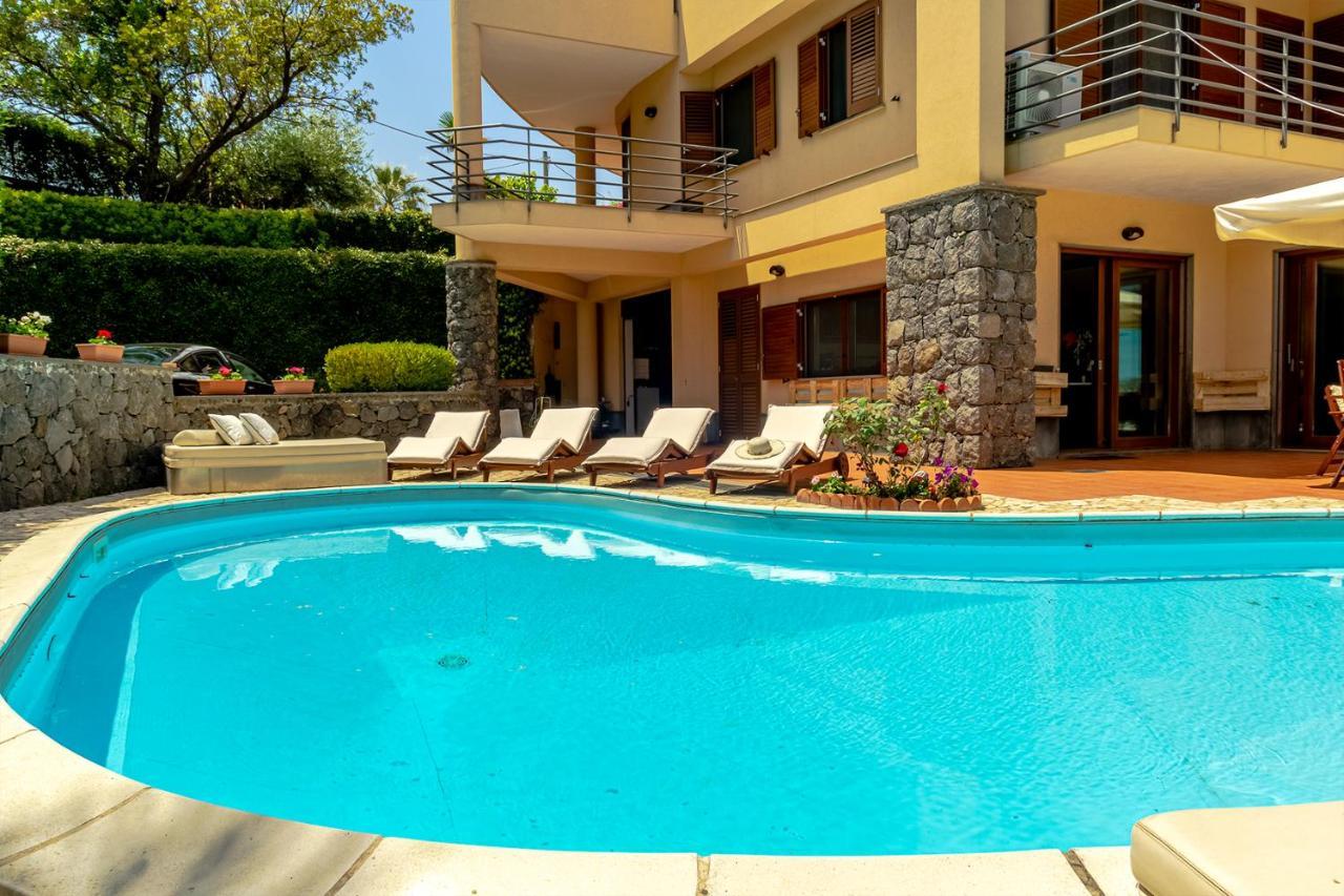Villa Magdalena Aci SantʼAntonio Екстериор снимка